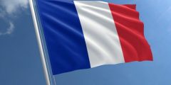 شكل علم فرنسا ومعناه وتاريخه
