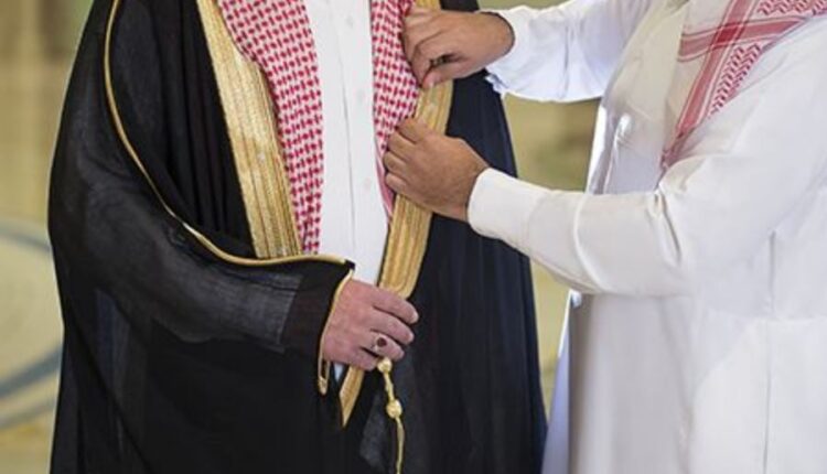 مواصفات الزي القطري للرجال،تعرف على الملابس التقليدية في قطر